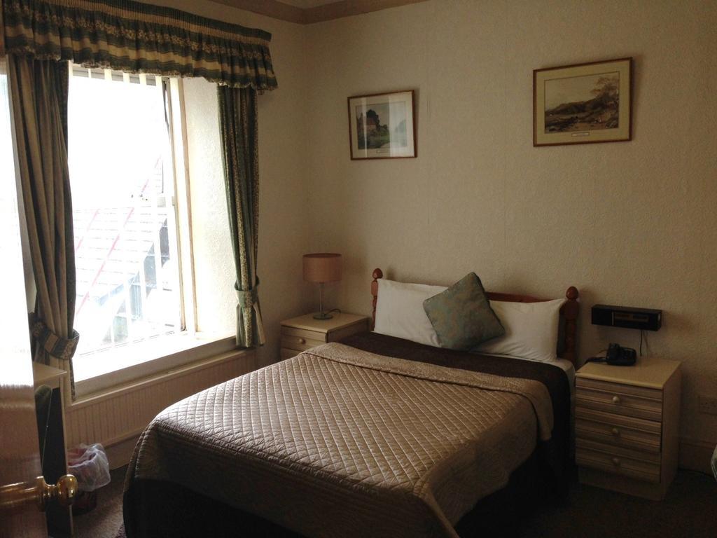 Tregenna Hotel Merthyr Tydfil Room photo